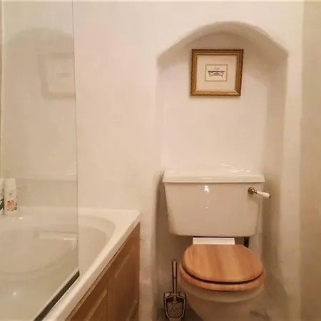 Cozy Old Town Historic House *
